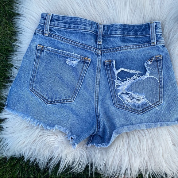 Abercrombie & Fitch annie high rise festival distressed jean shorts 25 / 0 - Picture 5 of 7